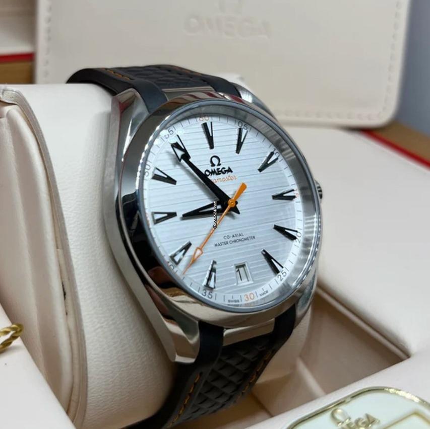 Omega Seamaster Aqua Terra NEW 2024 Seamaster Aqua Terra White Dial 220.12.41.21.02.002