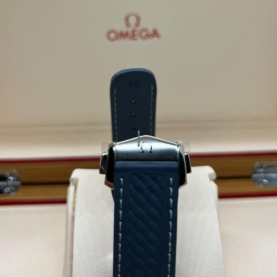 Omega Seamaster Aqua Terra NEW 2023 Seamaster Aqua Terra Small Seconds Ref: 220.12.41.21.03.005