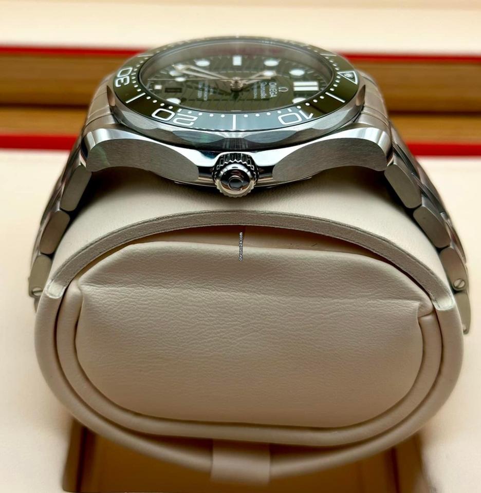 Omega Seamaster Diver 300 M NEW 2024 Seamaster Professional 300m 42mm GREEN DIAL