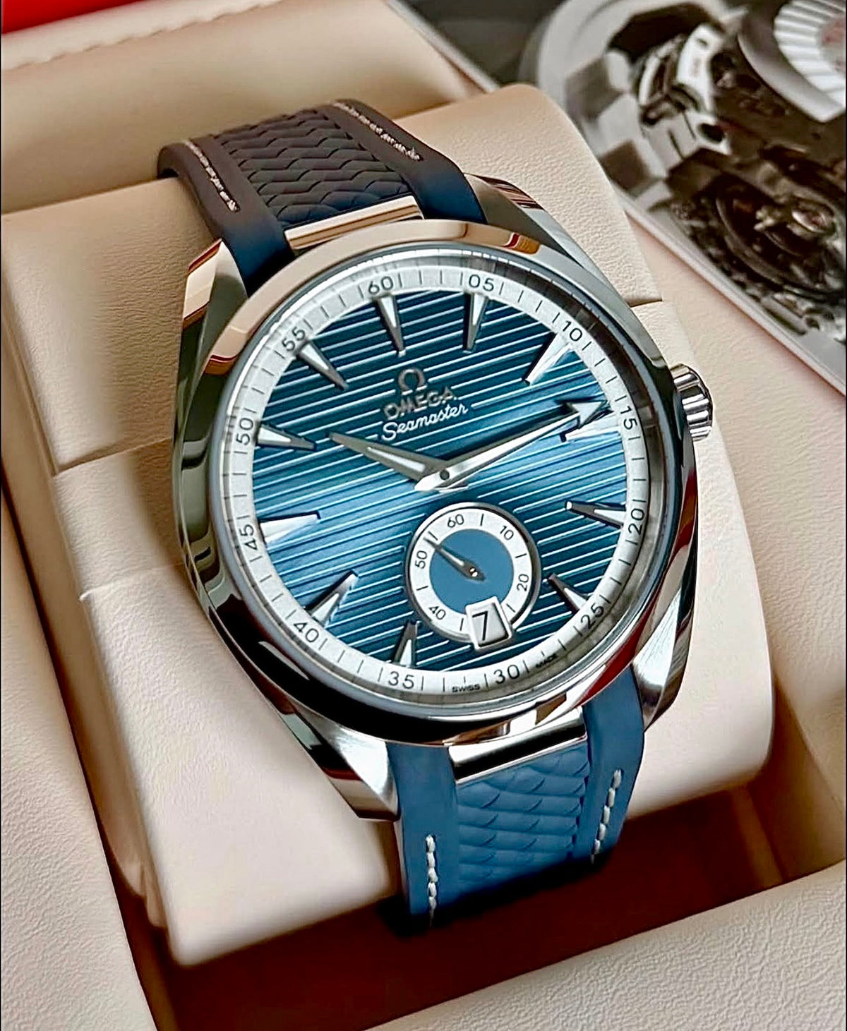 Omega Seamaster Aqua Terra Small Seconds 220.12.41.21.03.005 UNWORN 2026