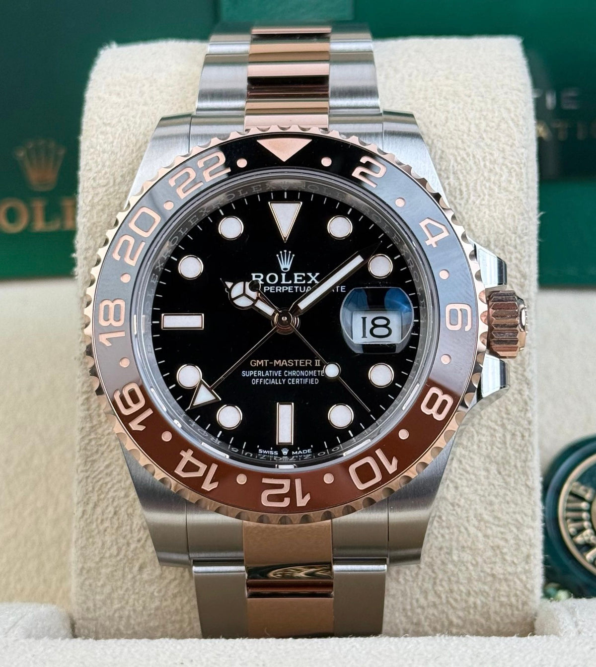 Rolex GMT-Master II ref. 126711CHNR in Everose Rolesor with black dial, brown-black bezel and Oyster bracelet, straight-on front view