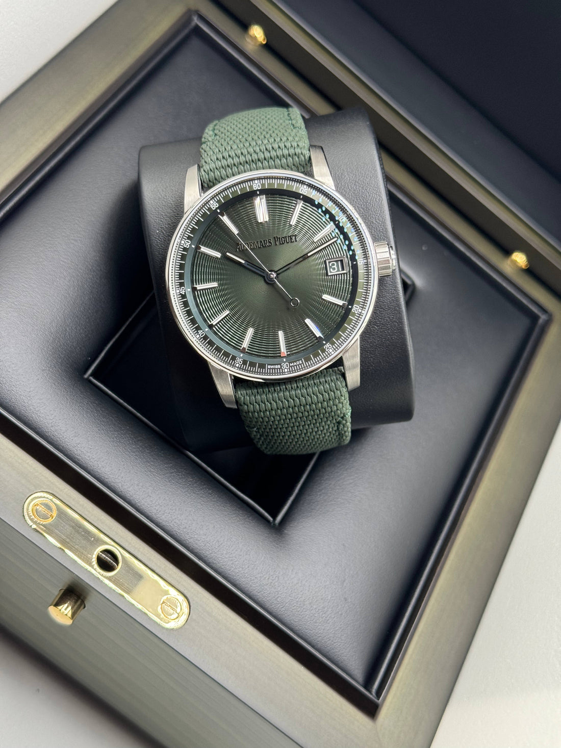 UNWORN 2024 Audemars Piguet Code 11.59 GREEN DIAL 15210ST.OO.A056KB.01