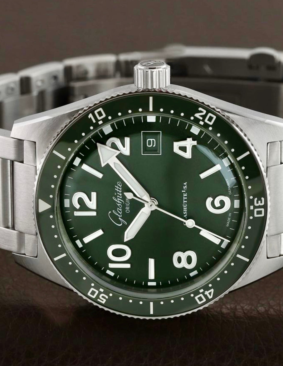 Glashütte Original SeaQ 39.5mm GREEN DIAL 1-39-11-13-83-70 UNWORN 2026