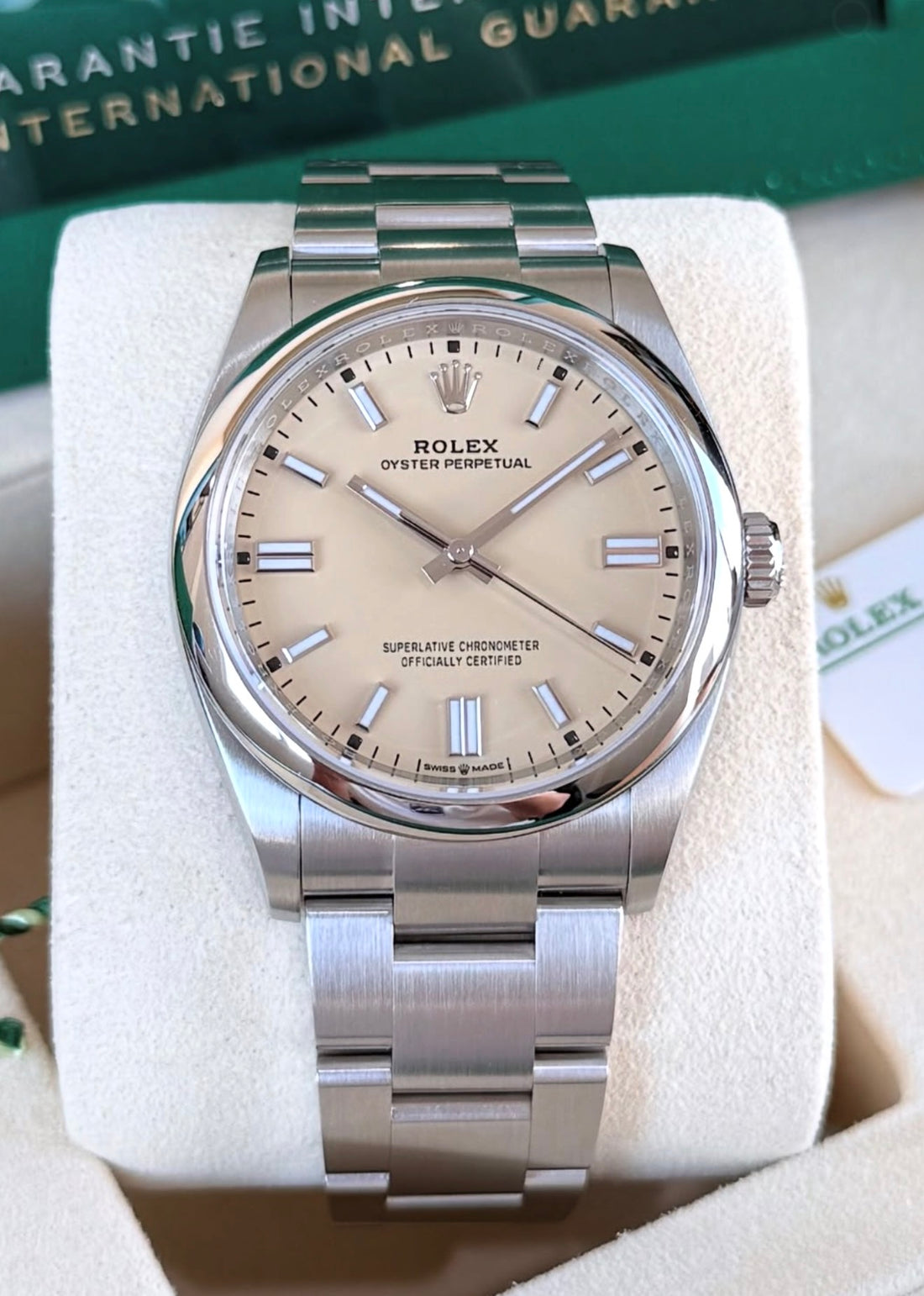 Rolex Oyster Perpetual 36 reference 126000 with beige dial on Oystersteel Oyster bracelet, straight-on front view