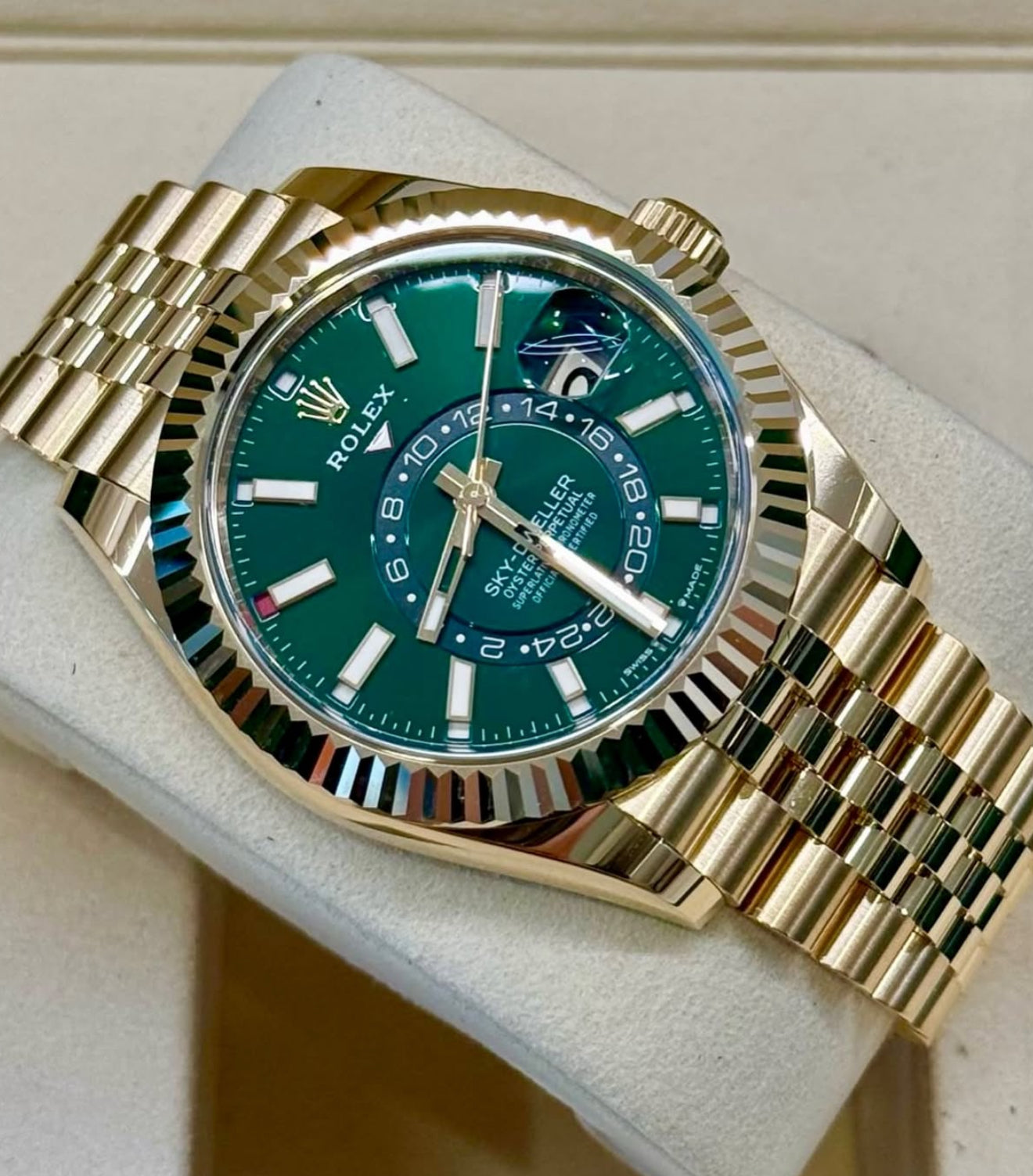 Rolex Sky-Dweller Yellow Gold 42mm Bright Green Dial Fluted Bezel Jubilee Bracelet - 336938 - 2025