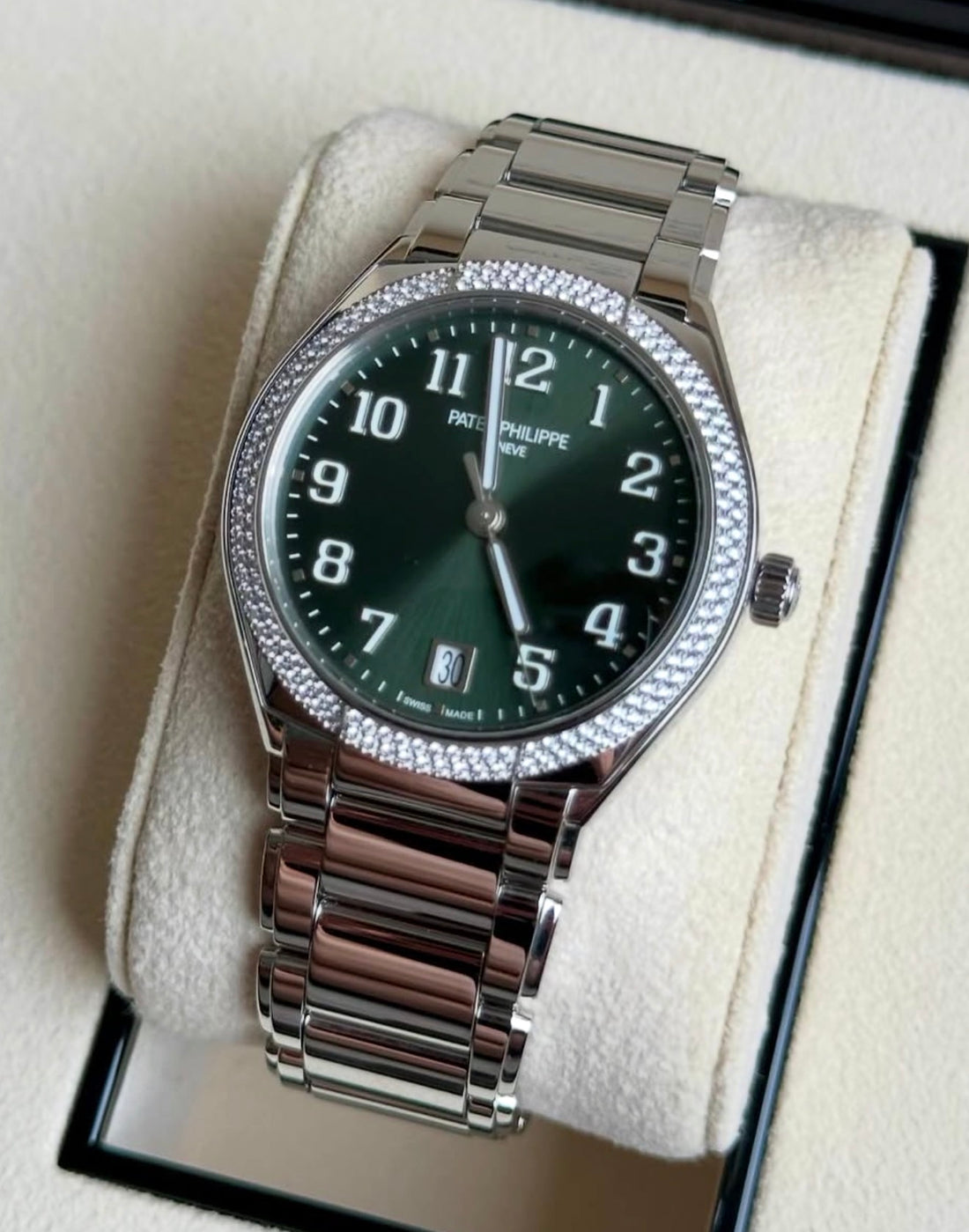 Patek Philippe Twenty~4 Automatic GREEN DIAL 7300/1200A UNWORN 2025