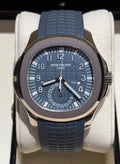 Patek Philippe Aquanaut 5164G-001 blue dial, straight-on front view