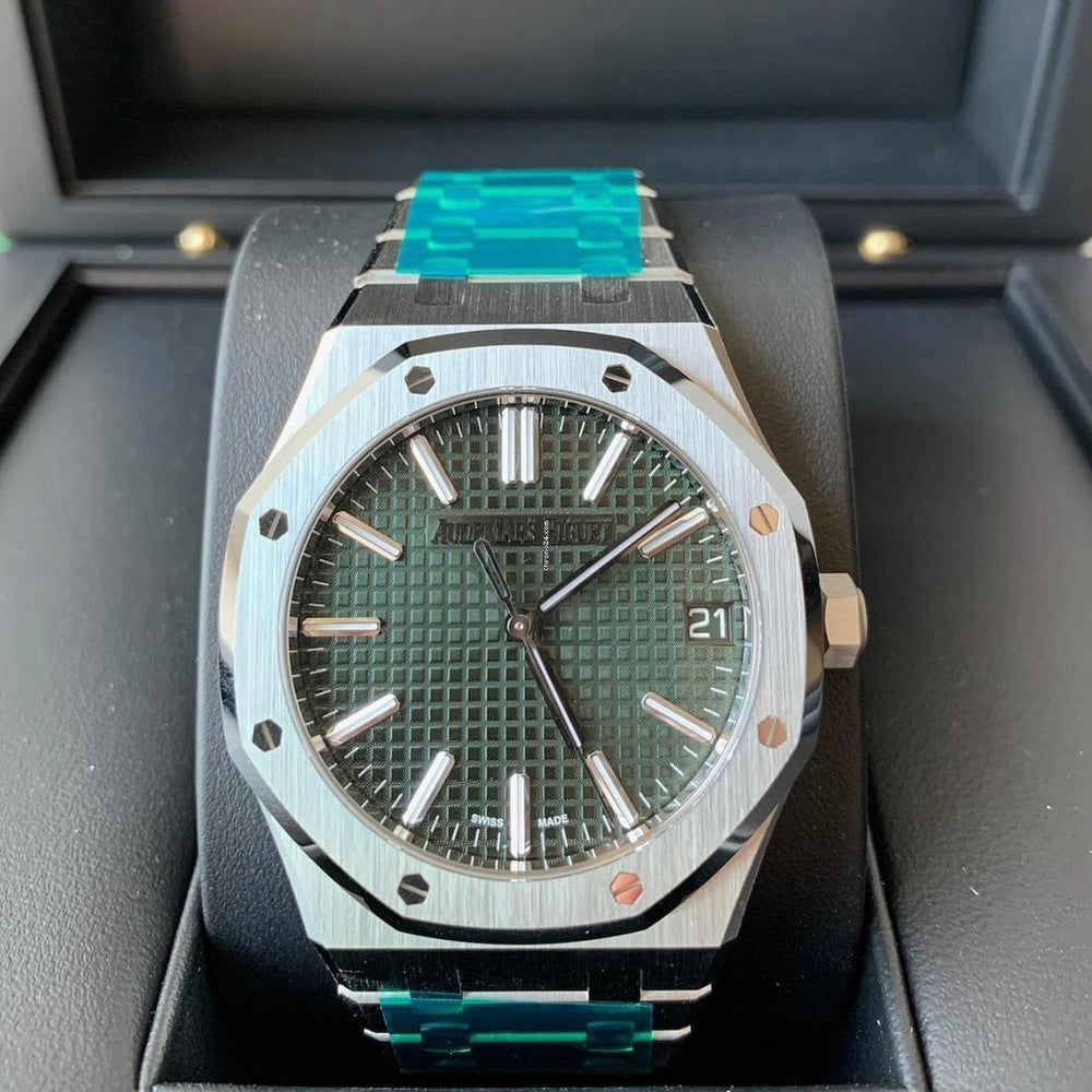 Audemars Piguet Royal Oak Selfwinding Green Dial 15510ST.OO.1320ST.09
