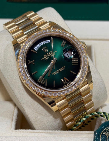 Rolex Day-Date 40 OMBRÉ GREEN DIAL FACTORY BEZEL 228348RBR