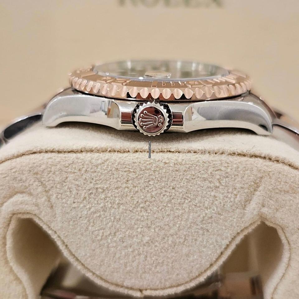 Rolex Yacht-Master 37 ref. 268621 in Everose Rolesor with black dial and Oyster bracelet, straight-on front view