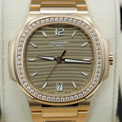 Patek Philippe Nautilus 7118/1200R-010 with brown dial, diamond bezel and rose-gold bracelet, front close-up
