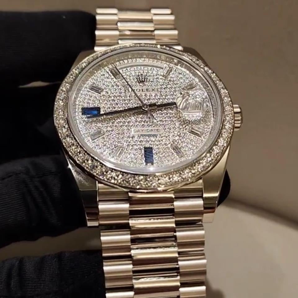 Rolex Day-Date 40 NEW 2023 Day-Date 40 FACTORY PAVE DIAL FACTORY DIAMOND BEZEL 228349RBR