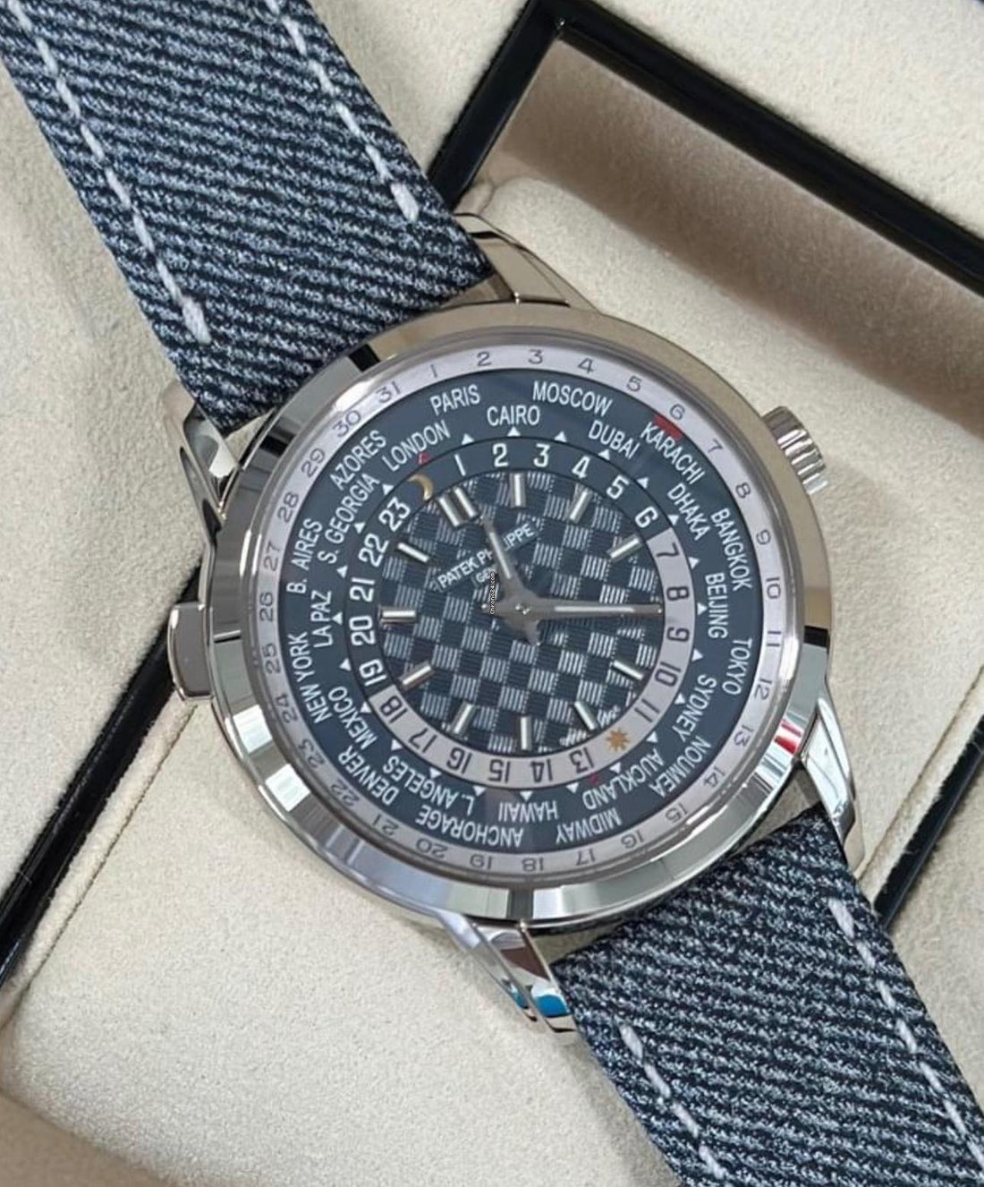 Patek Philippe World Time NEW 2024 World Timer Complications 5330G