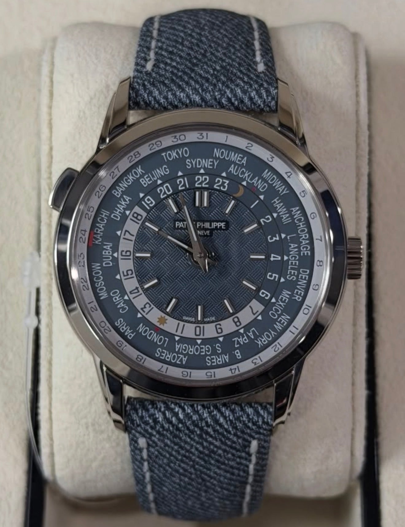 Patek Philippe World Time UNWORN 2025 World Timer Complications 5330G