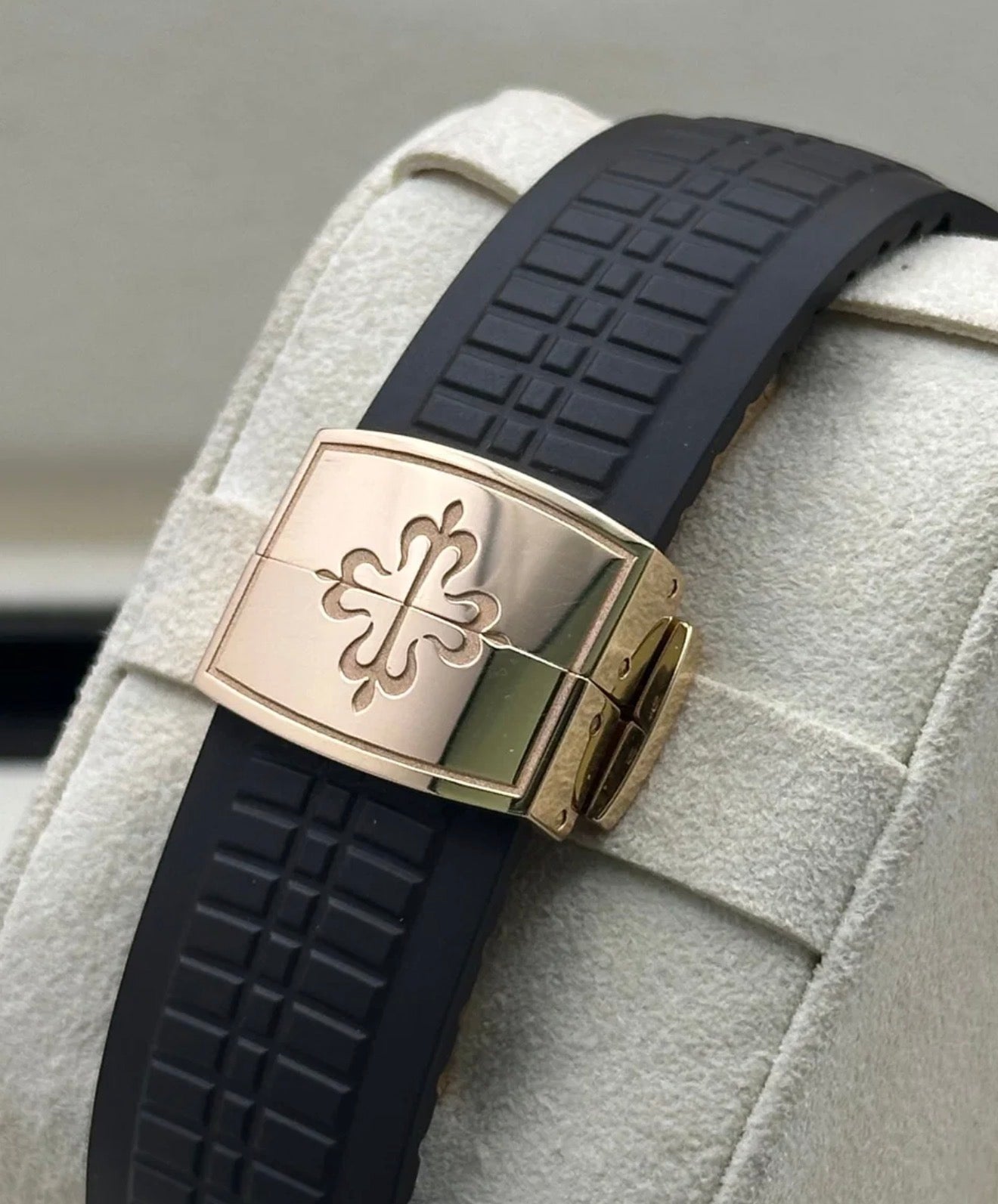 Patek Philippe Aquanaut 5167R-001 rubber strap and deployant clasp