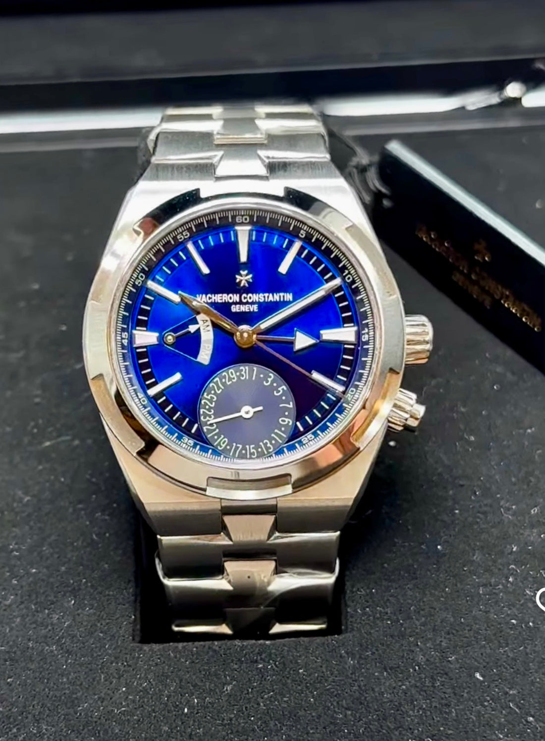 Vacheron Constantin Overseas Dual Time 41 mm 7920V/210A-B334