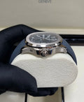 Patek Philippe Aquanaut 5164G-001 crown-side case profile