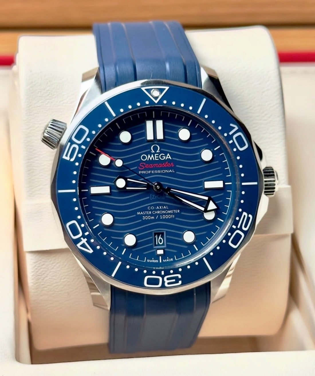 Omega Seamaster Professional Diver 300m BLUE DIAL 210.32.42.20.03.001
UNWORN 2026