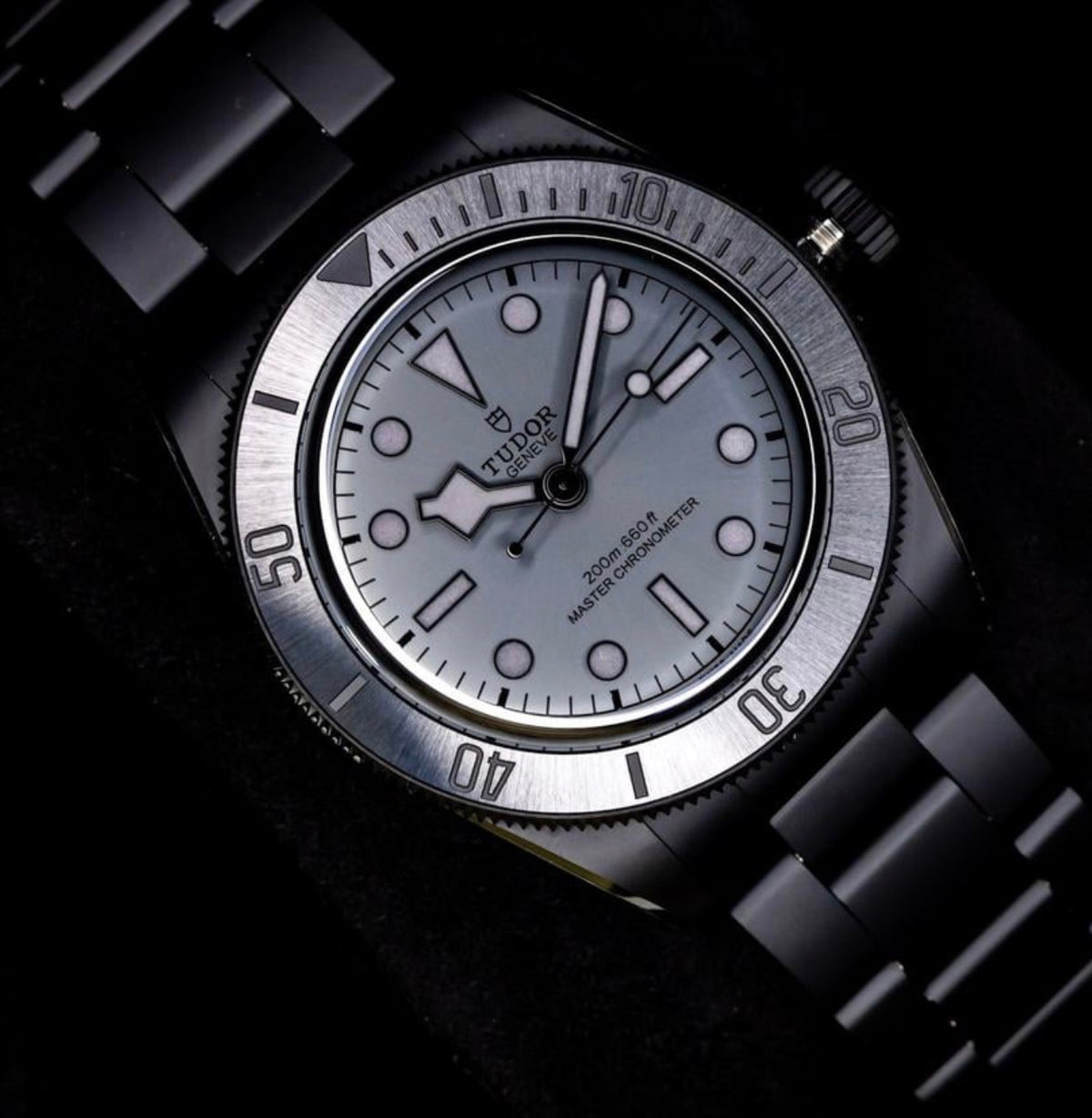 Tudor Black Bay Ceramic M7941A1ACNU-0001 — angled dial close-up