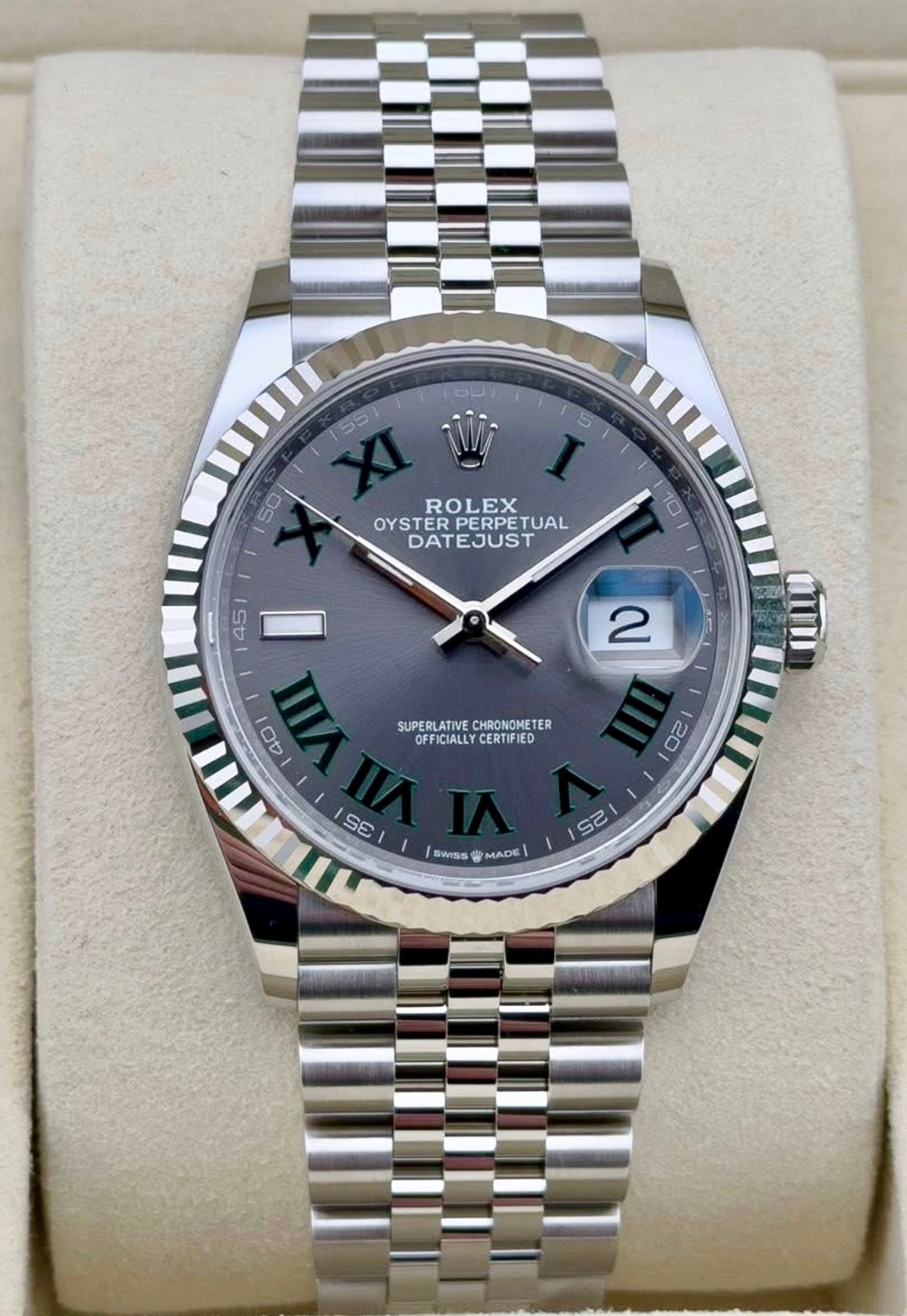 Rolex Datejust 36 Wimbledon Jubilee 126234, straight-on front view with Wimbledon dial and Jubilee bracelet