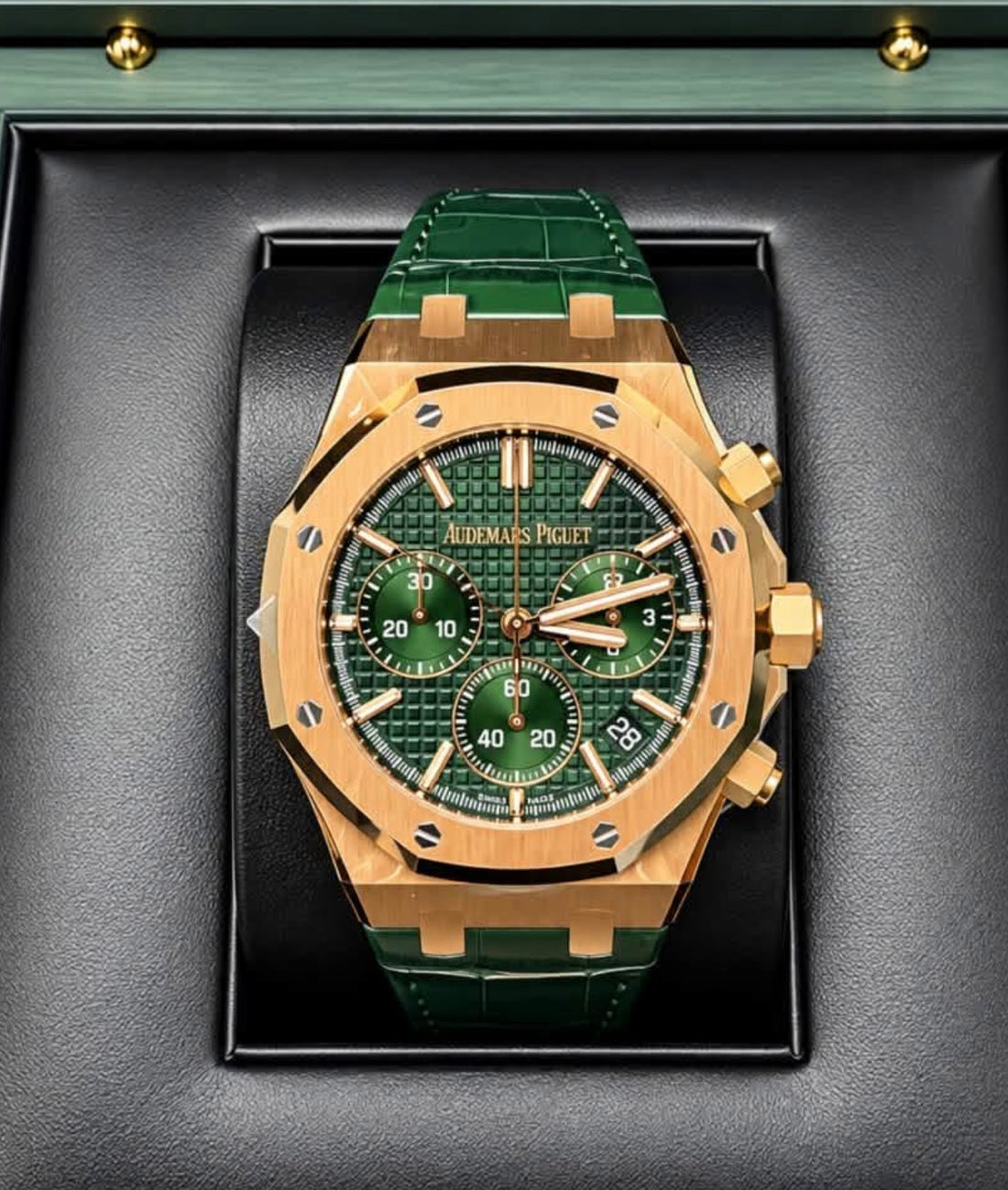 Audemars Piguet Royal Oak Chronograph Rose Gold Green Dial 26240OR.OO.D404CR.02 UNWORN 2026