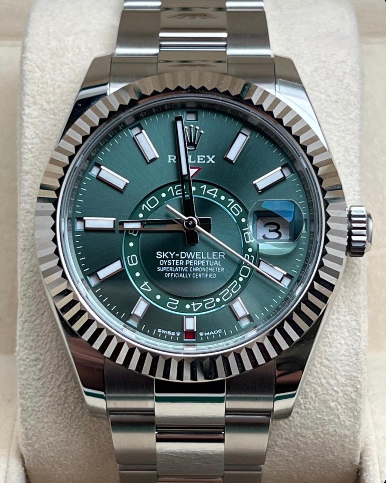 Rolex Sky-Dweller Green Dial Oyster Bracelet 336934