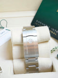 Rolex Oyster Perpetual 36 reference 126000 Oystersteel Oyster bracelet and Oysterclasp close-up