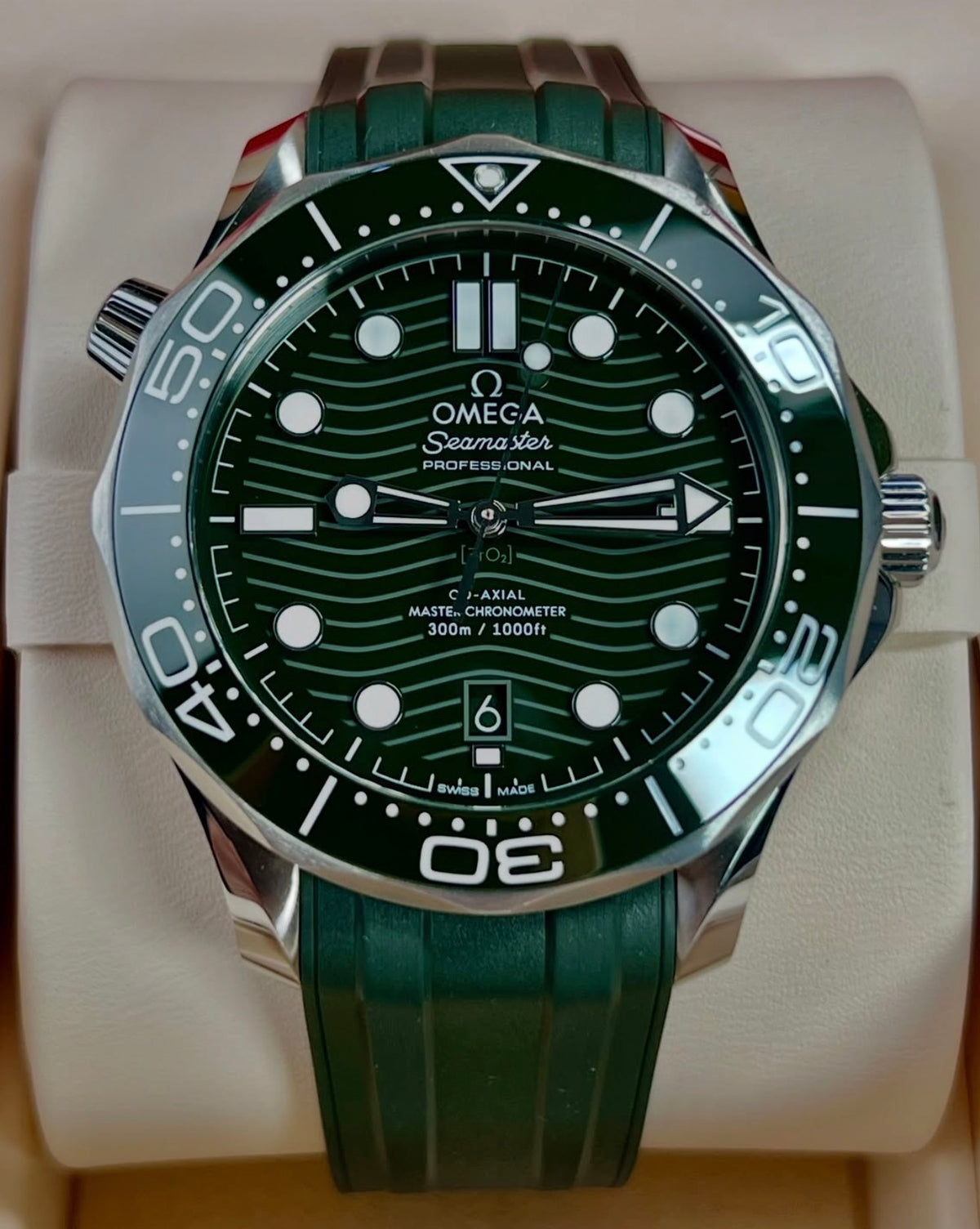 Omega Seamaster Diver 300M Green Dial “Seaweed” 210.32.42.20.10.001 UNWORN 2026 - product image 1 of 9