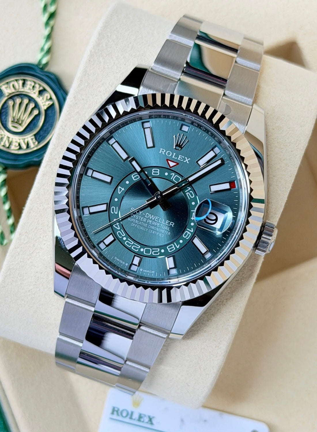 Rolex Sky-Dweller GREEN DIAL Oyster 336934 UNWORN 2026