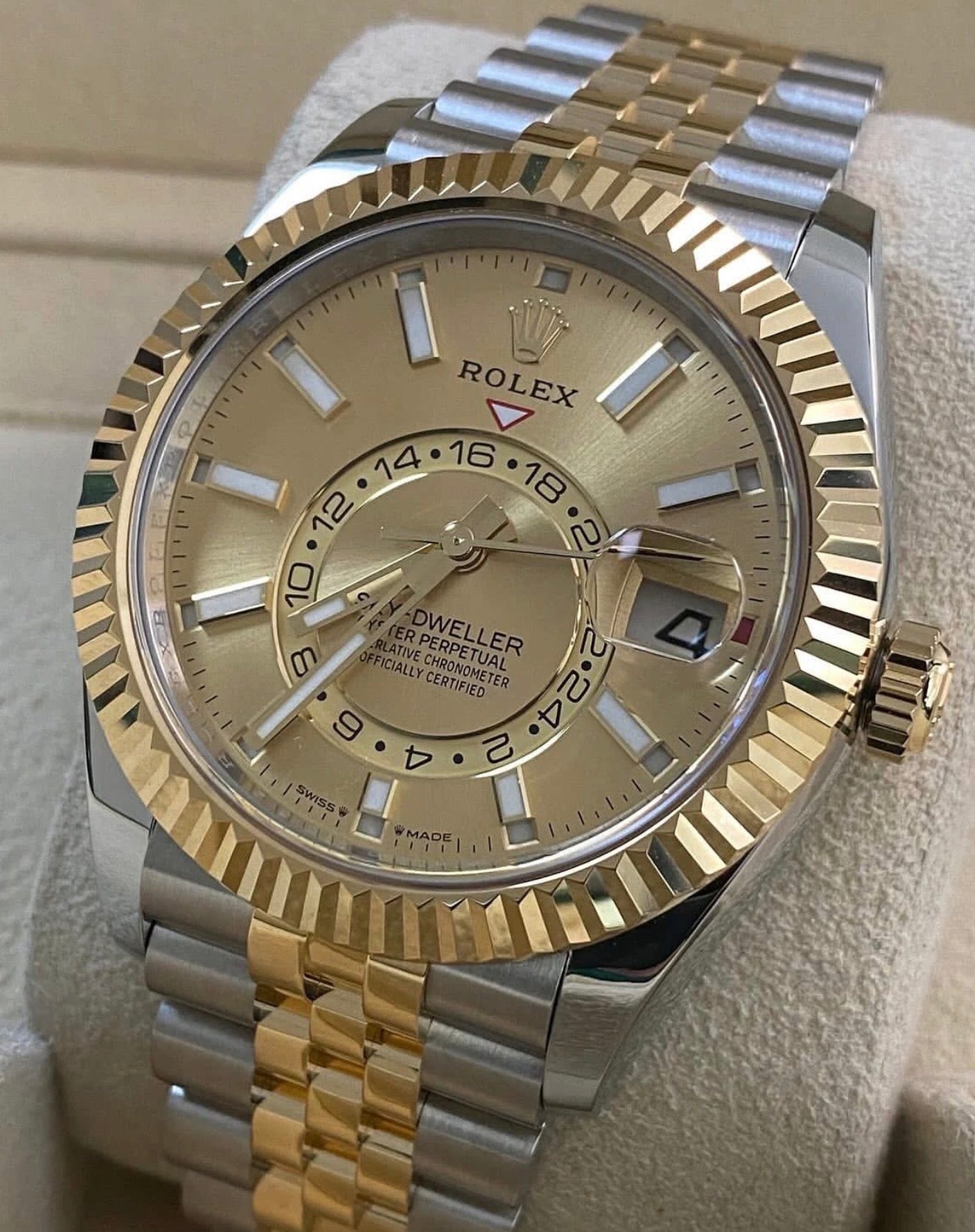 Rolex Sky-Dweller Champagne Dial Jubilee Bracelet 336933