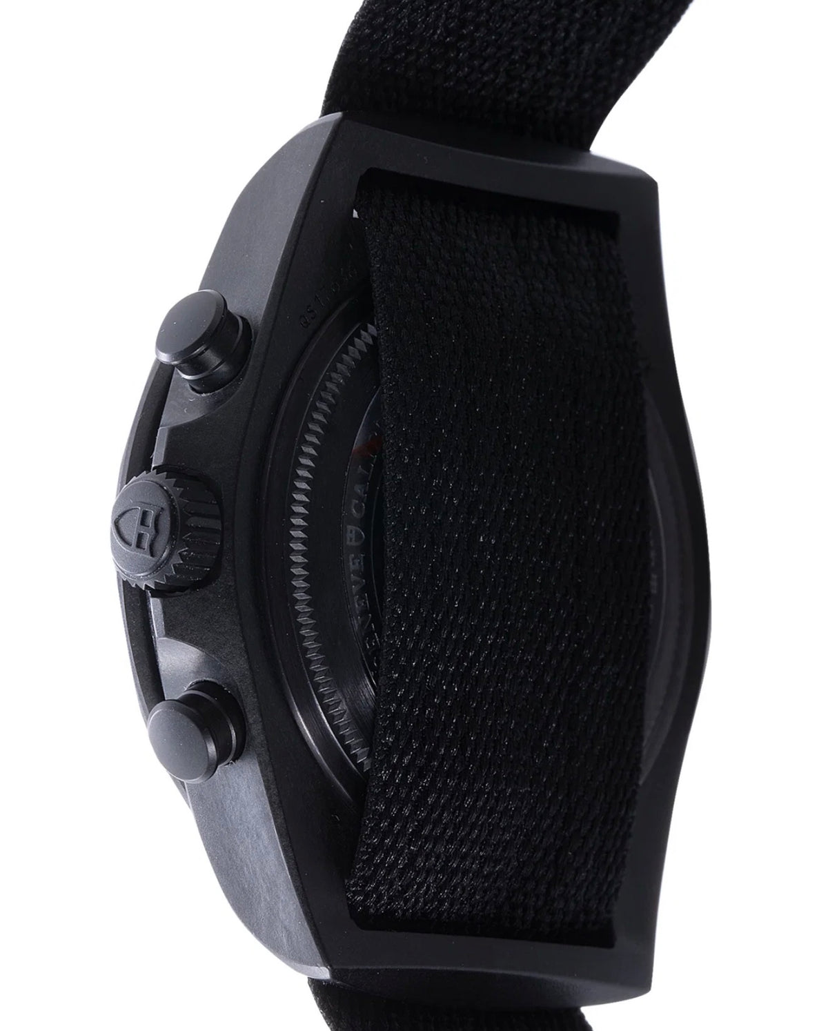Tudor Pelagos FXD Chrono Cycling Edition M25827KN-0001, black case, dial and fabric strap, crown and chronograph-pusher side profile