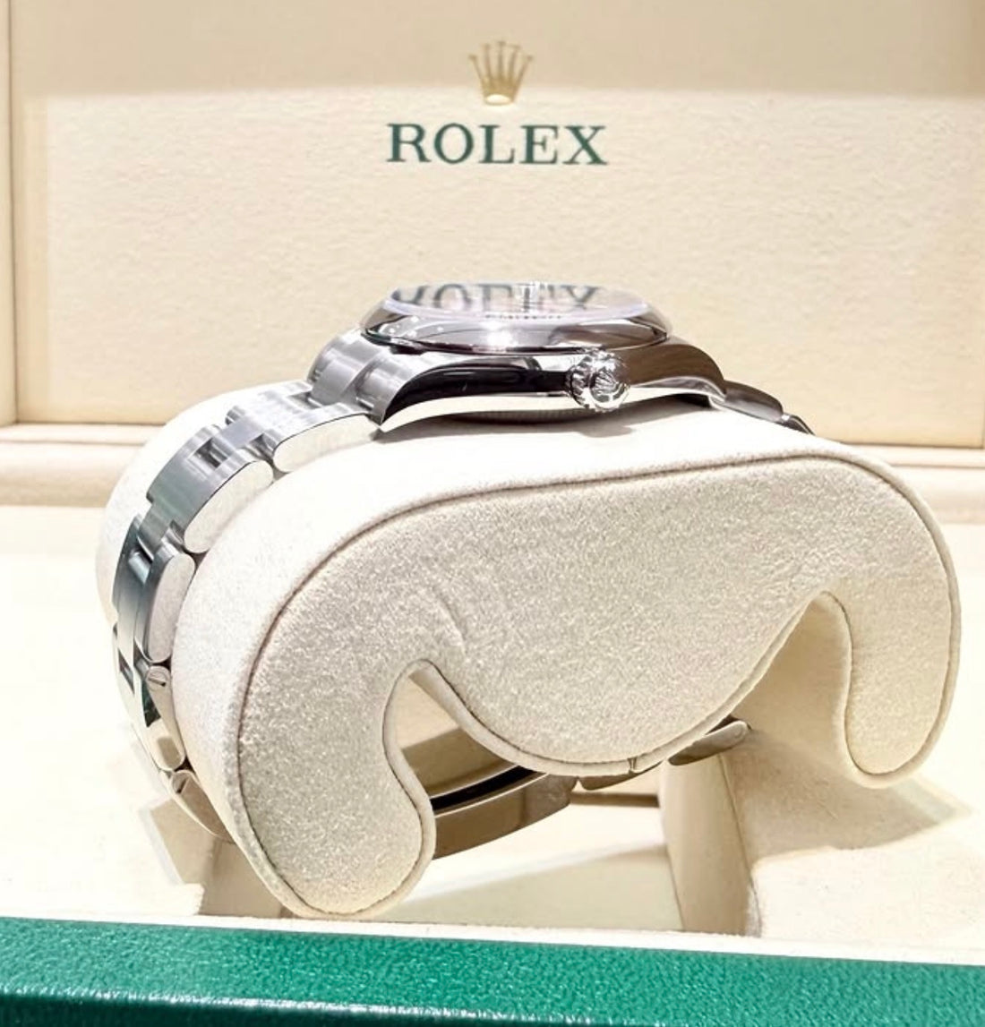 Rolex Oyster Perpetual 31 CANDY PINK Dial 277200 UNWORN 2025