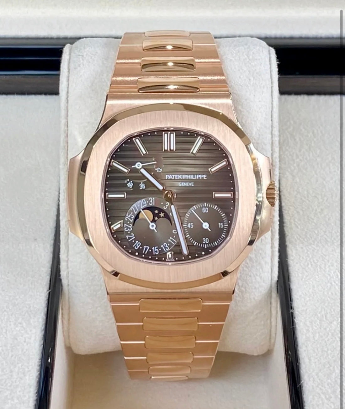 Patek Philippe Nautilus NEW 2023+ Nautilus 5712/1R