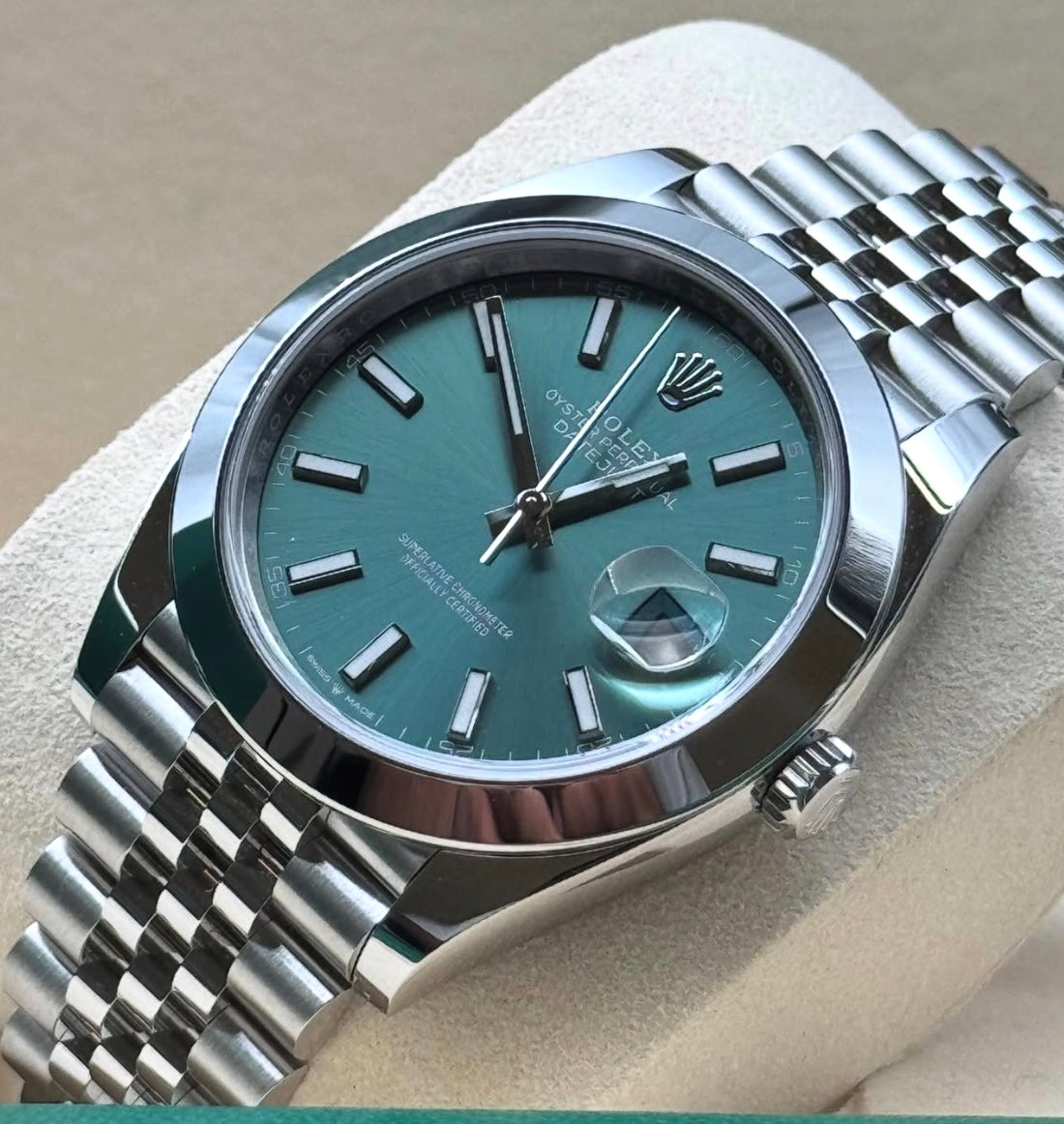 Rolex Datejust 41 MINT GREEN Jubilee 126300 UNWORN 2026