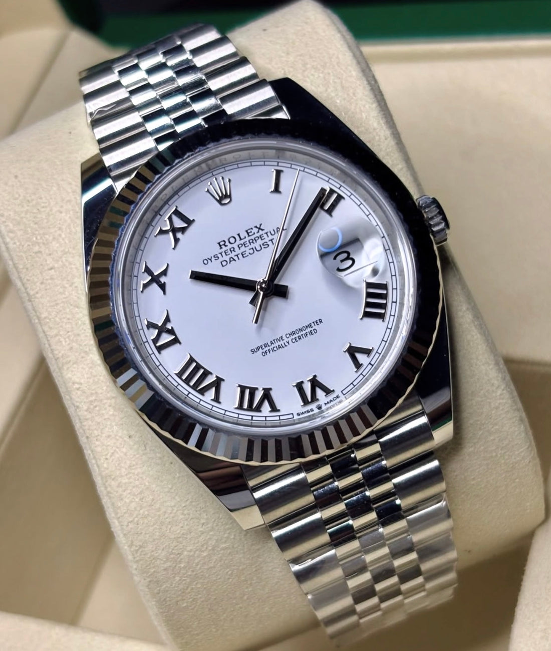 Rolex Datejust 41 UNWORN 2025 WHITE ROMAN Jubilee 126300