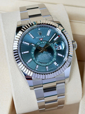 Rolex Sky-Dweller GREEN DIAL Oyster 336934 UNWORN 2026