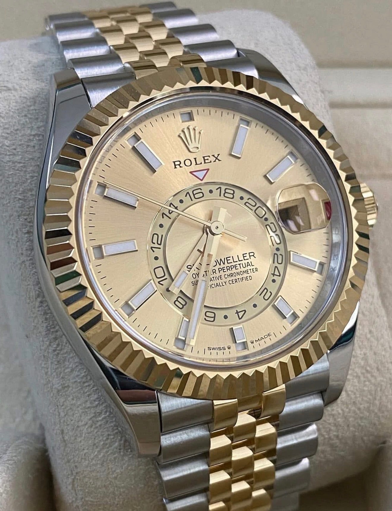 Rolex Sky-Dweller Champagne Dial Jubilee Bracelet 336933