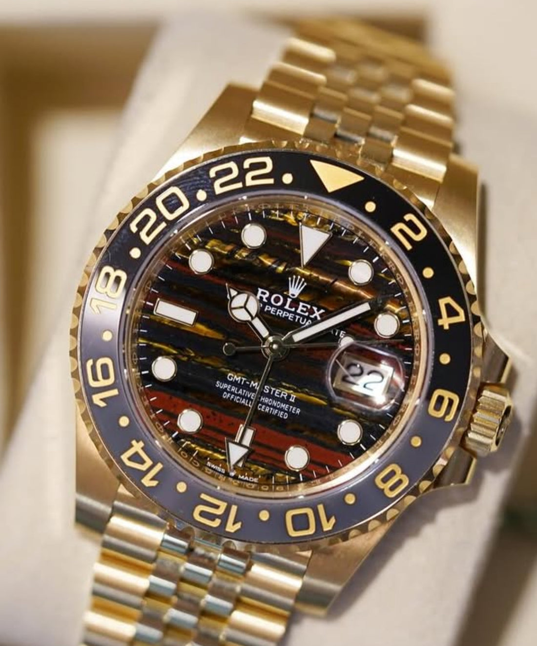 Rolex GMT-Master II 40mm Yellow Gold Tiger Iron Dial Cerachrom Bezel Oyster Bracelet - 126718GRNR - 2025
