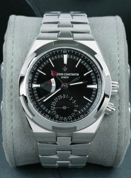 Vacheron Constantin Overseas Dual Time reference 7920V/210A-B546 with black dial and steel case