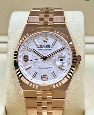 Rolex Land-Dweller 40 Everose Gold Intense White Honeycomb Motif Dial Fluted Bezel Flat Jubilee Bracelet 127335 UNWORN 2026