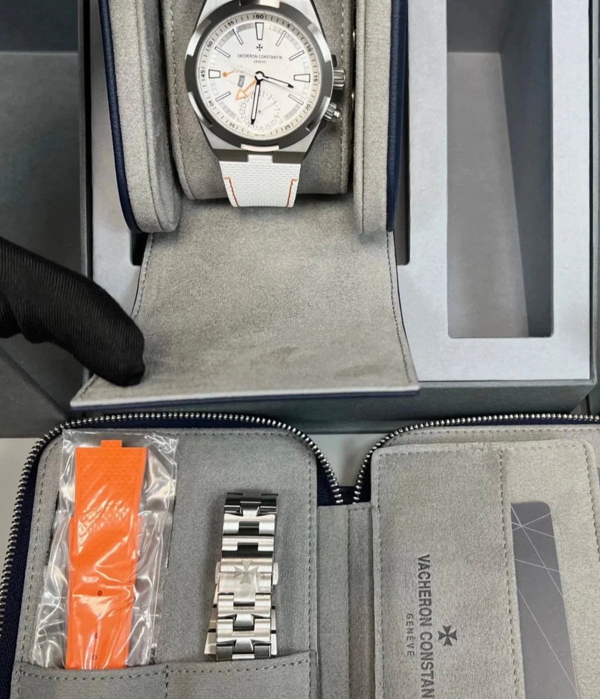 Vacheron Constantin Overseas Dual Time North 7930V/210T-H073 — full set with box, spare strap, bracelet and card