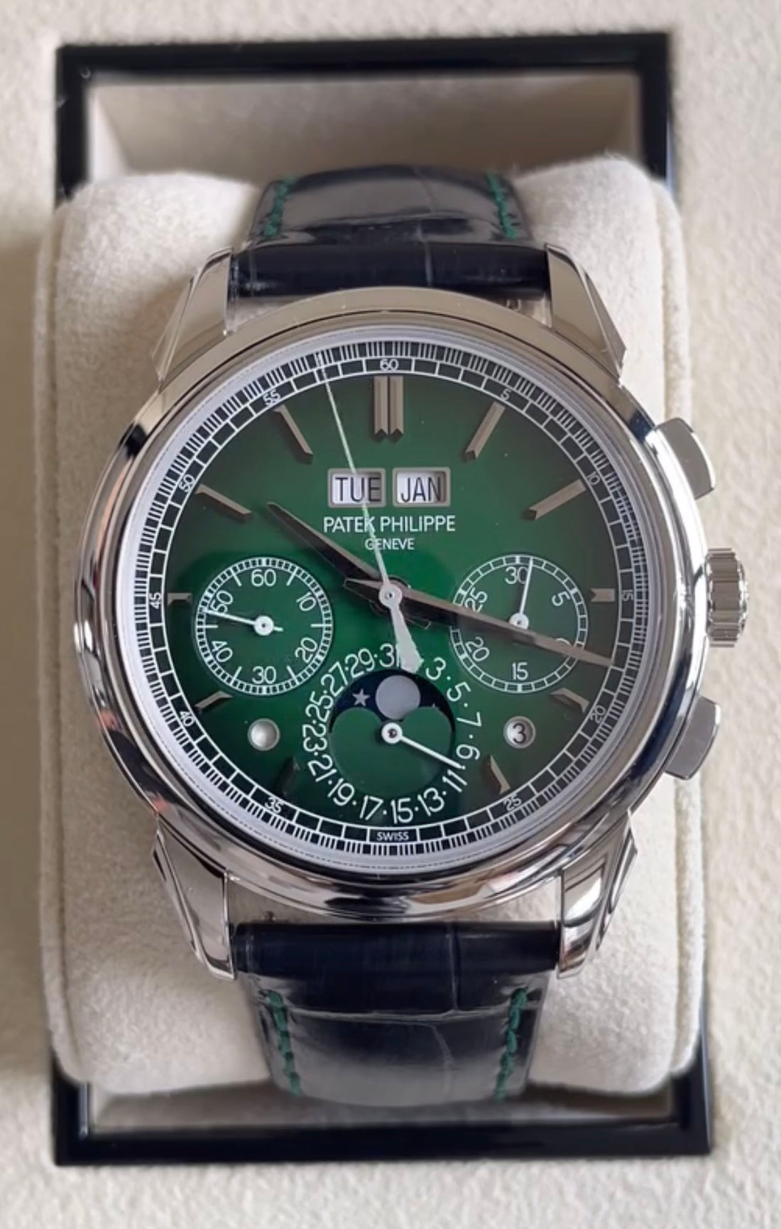 Patek Philippe Grand Complications Chronograph Perpetual Calendar - Platinum - Green Ombré Dial - 5270P-001