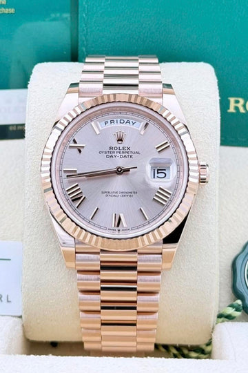 Rolex Day-Date 40 UNWORN 2025 SUNDUST ROMAN DIAL 228235