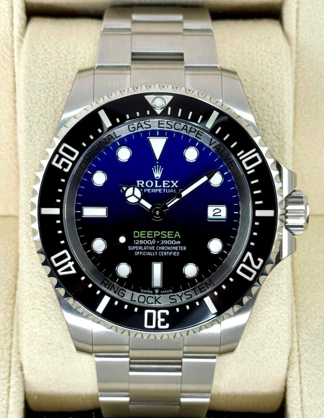 Rolex Sea-Dweller Deepsea UNWORN 2025 Deepsea 136660 BLUE James Cameron