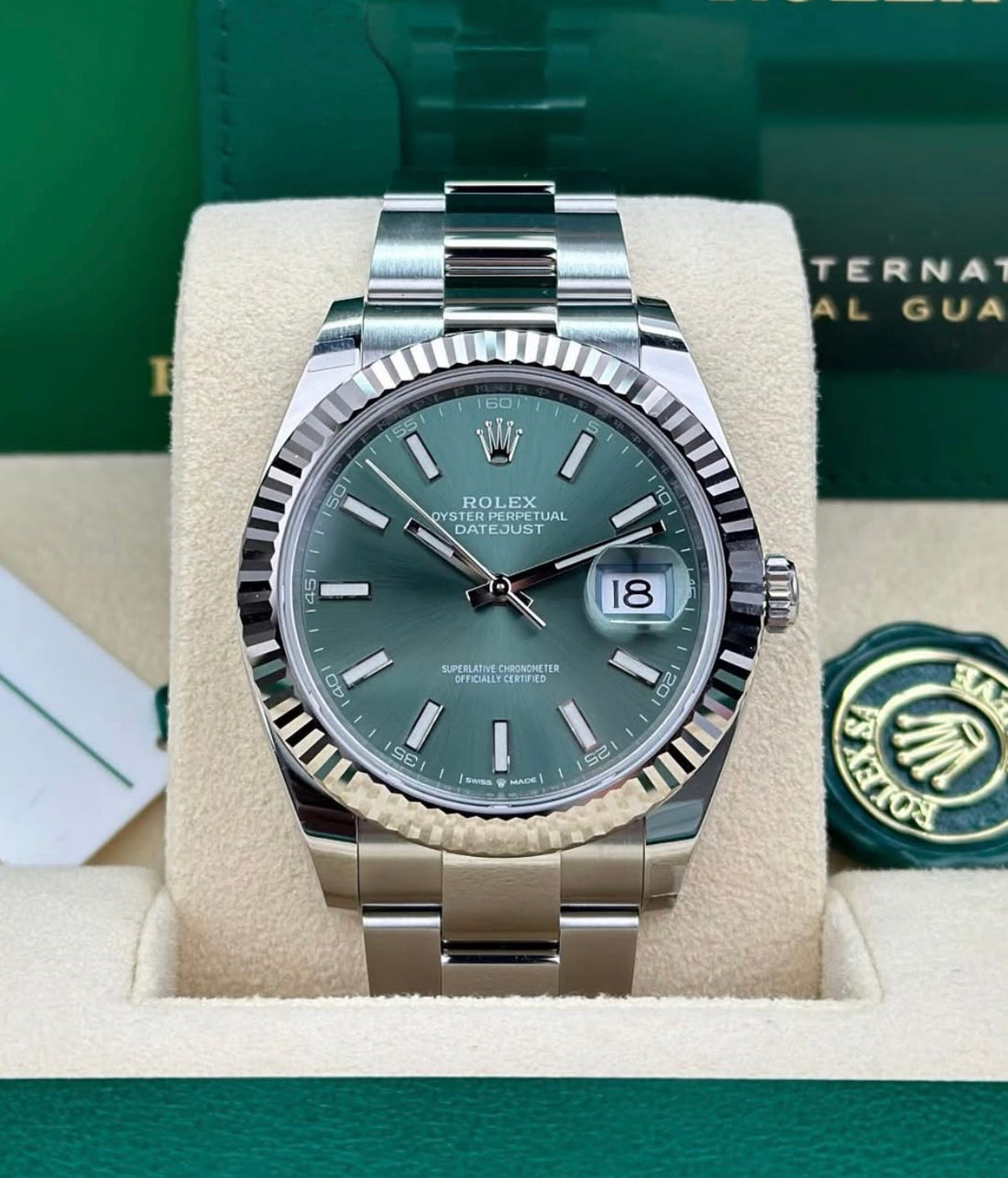 Rolex Datejust 41 MINT GREEN OYSTER 126334 UNWORN 2026