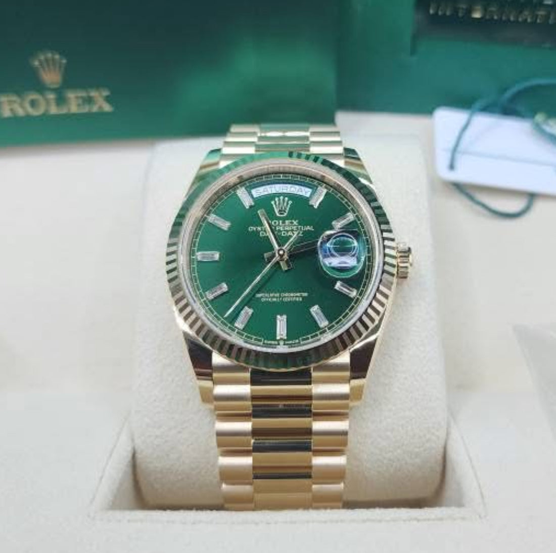 Rolex Day-Date 36 36mm Bright Green Diamond-set Dial Fluted Bezel President Bracelet - 128238
