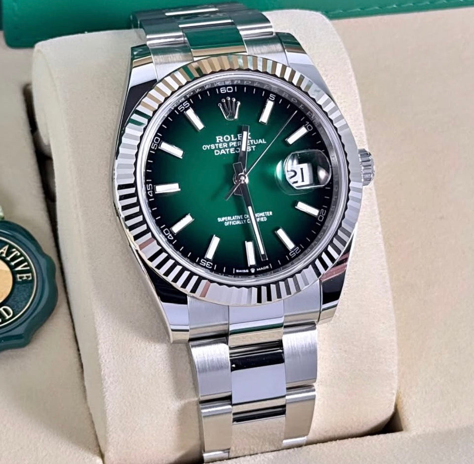 Rolex Datejust 41 126334 ombré green dial, straight-on front view in box