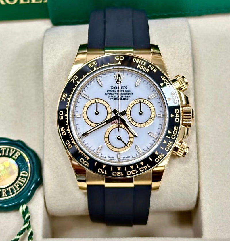 Rolex Cosmograph Daytona 126518LN white dial on Oysterflex, straight-on front view in Rolex box