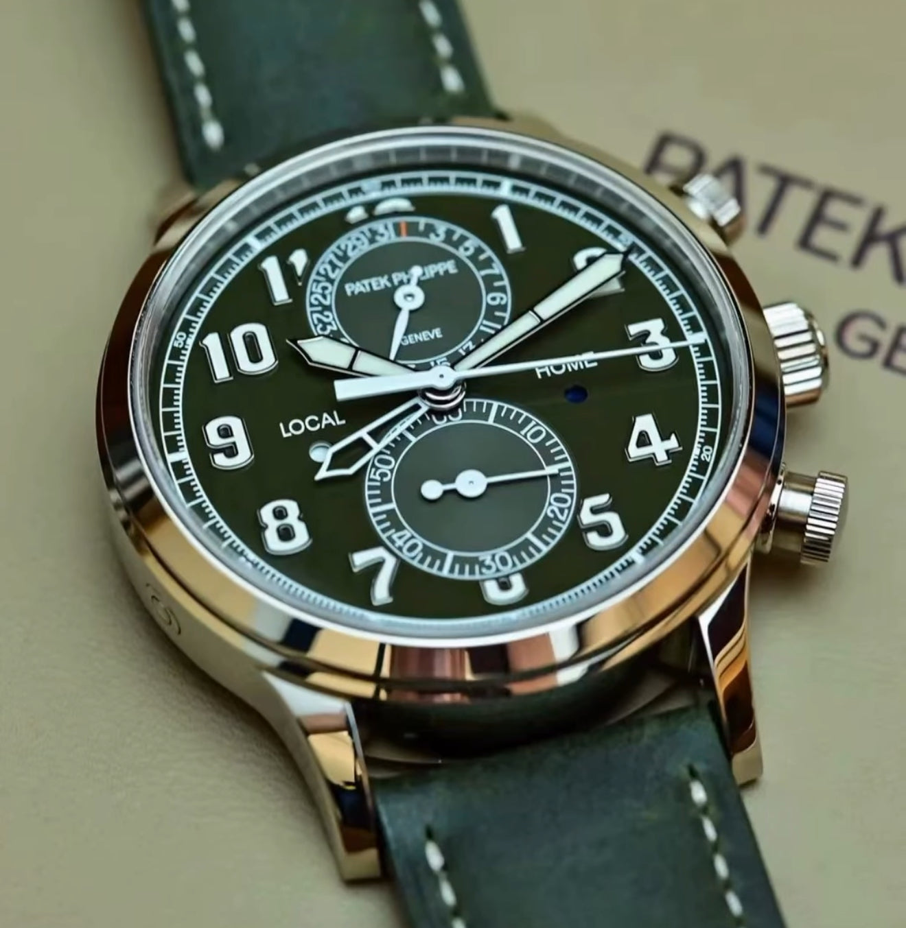 Patek Philippe Calatrava UNWORN 2024 Calatrava Pilot Travel Time Chronograph 18KT WHITE GOLD 5924G GREEN DIAL
