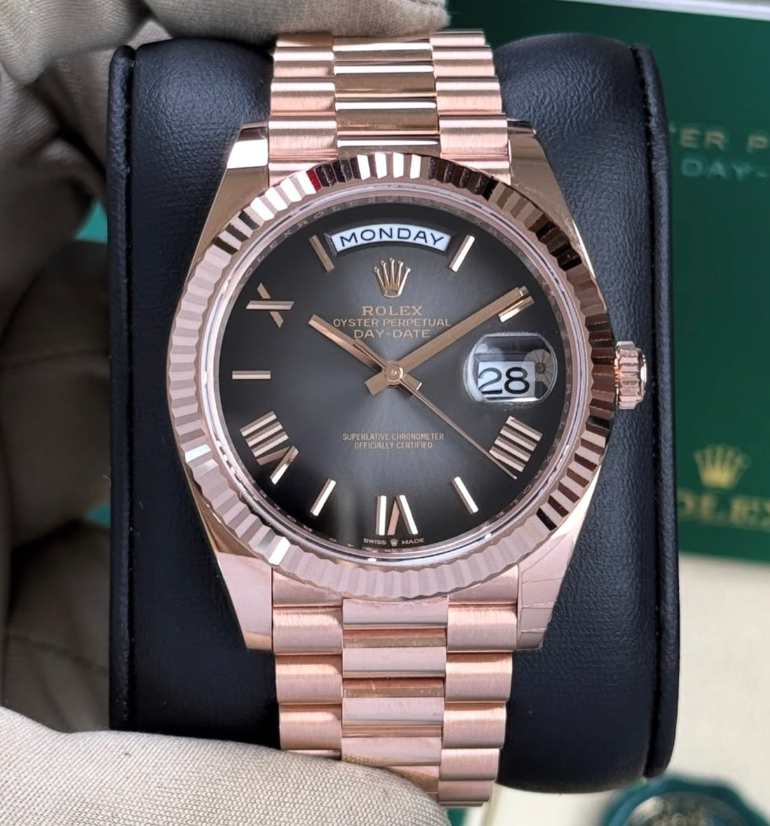 Rolex Day-Date 40 Slate Ombré UNWORN 2025 Roman Dial Fluted Bezel President Bracelet 228235